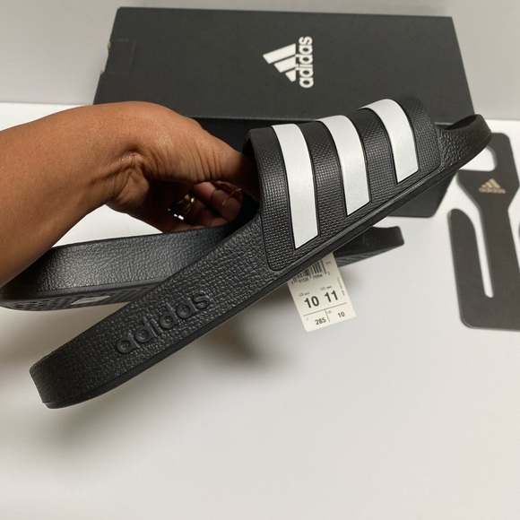 NWT Adidas Adilette Aqua White Slides - Picture 5 of 10